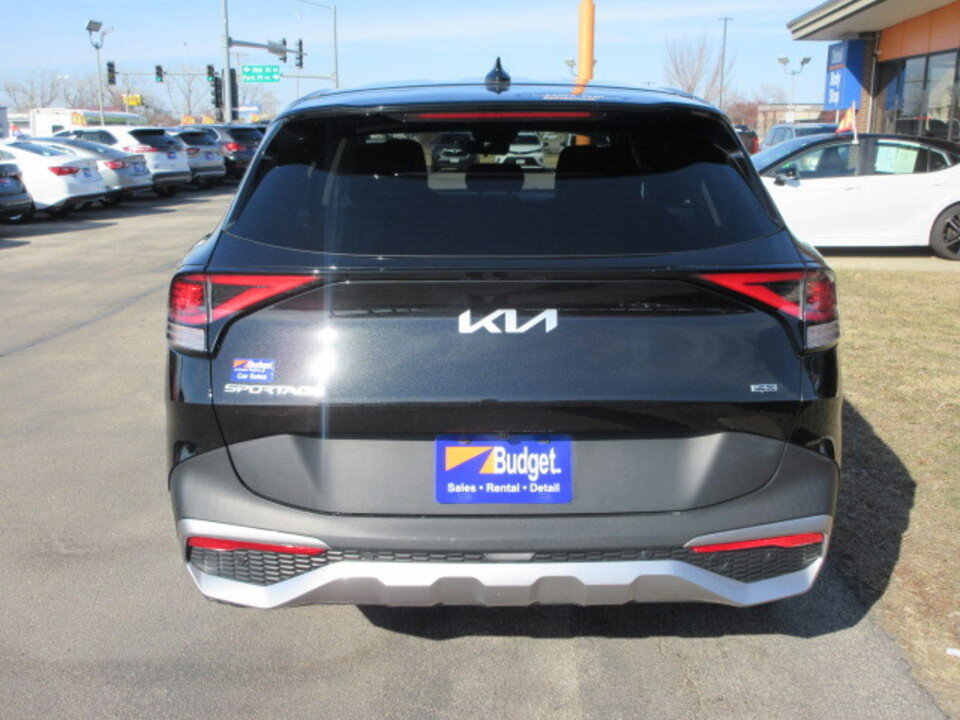 Used 2024 Kia Sportage LX image 4