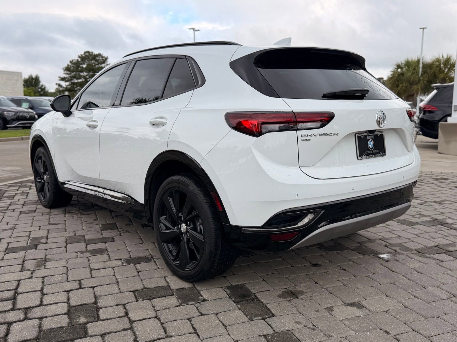 Used 2021 Buick Envision Essence w/ Sport Touring Package AWD/4WD image 9