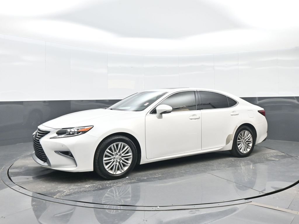 Used 2016 Lexus ES 350 w/ Premium Package w/Wood Trim image 2