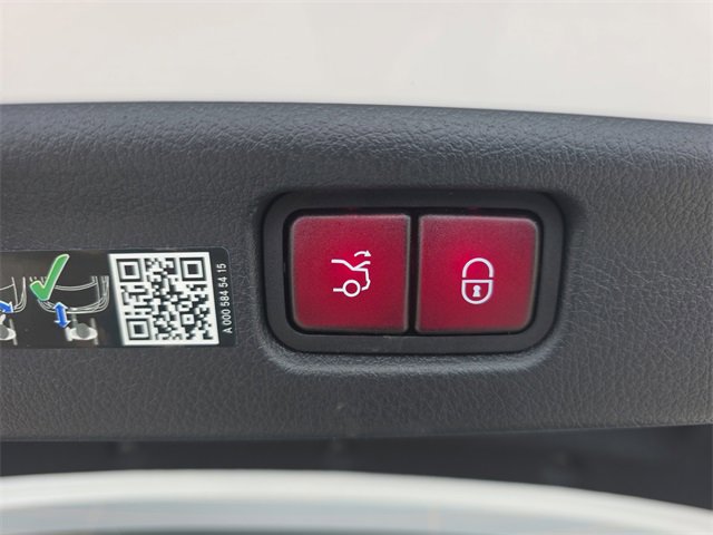 Used 2025 Mercedes-Benz C 300 C 300 image 8