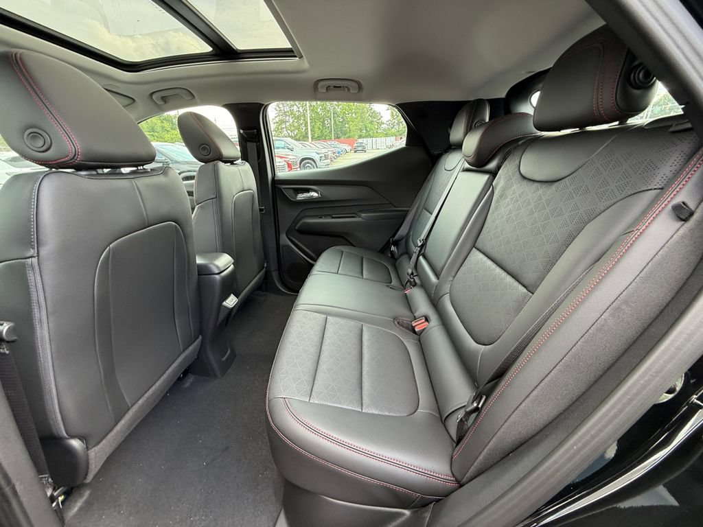 New 2027 Chevrolet Bolt RS w/ Technology Package FWD image 26