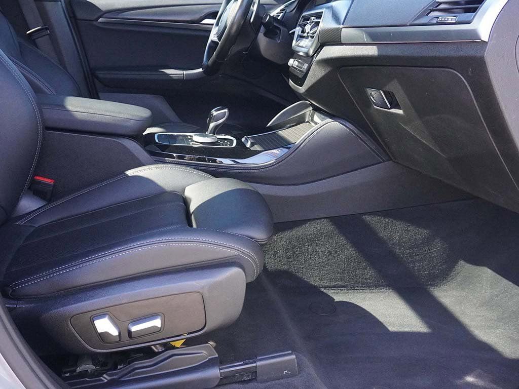 Used 2022 BMW X4 xDrive30i w/ M Sport Package image 28