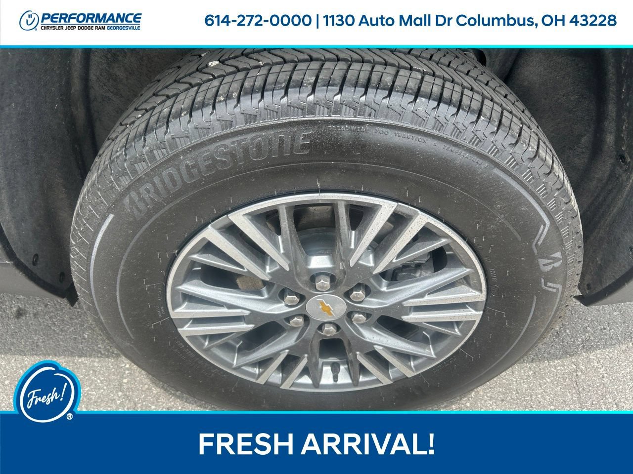 Used 2025 Chevrolet Traverse LT AWD/4WD image 11