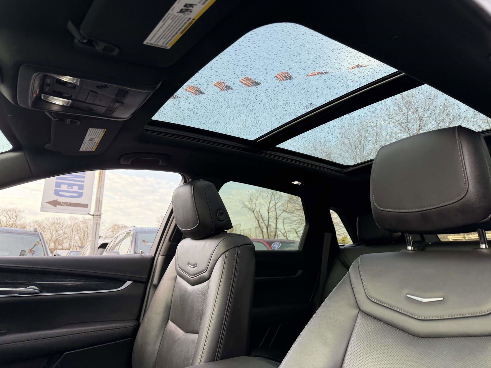 Certified 2023 Cadillac XT5 Premium Luxury image 10