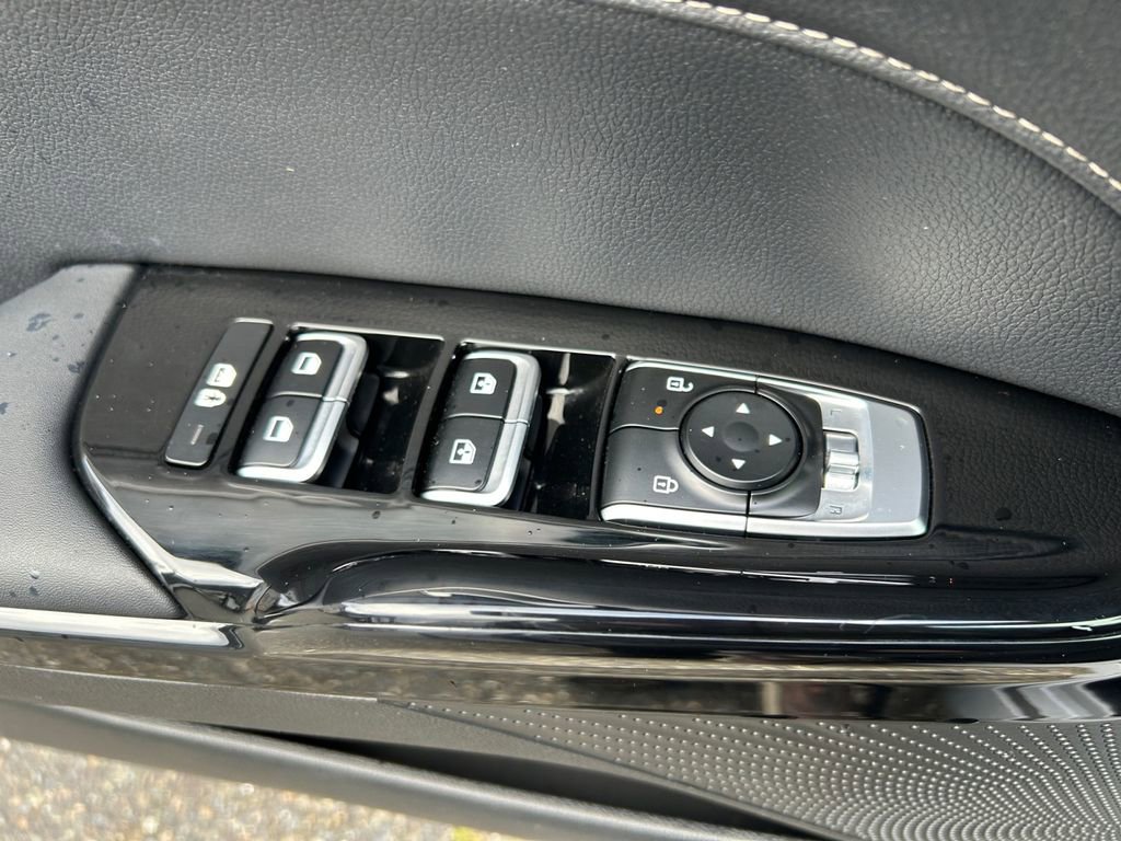 Used 2025 Kia K5 GT-Line image 23