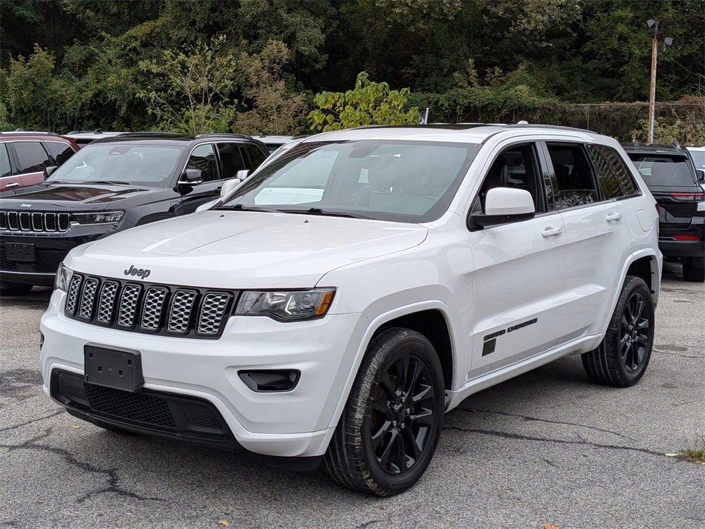 Used 2020 Jeep Grand Cherokee Altitude