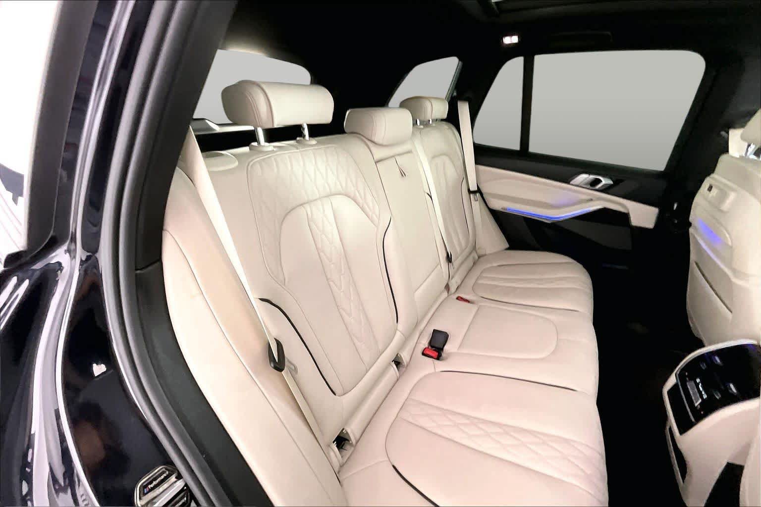 Used 2020 BMW X5 M50i w/ Premium Package AWD/4WD image 19