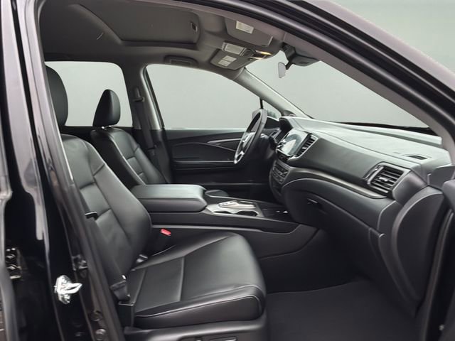 Used 2025 Honda Ridgeline RTL image 10