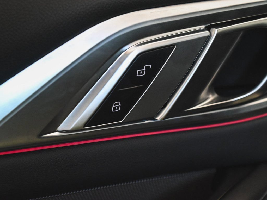Used 2023 BMW M4 Competition RWD image 11
