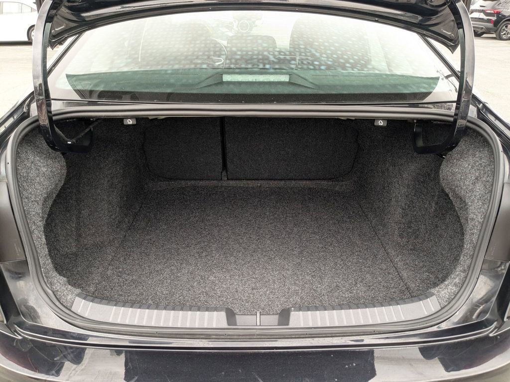 Used 2025 Volkswagen Jetta S image 24