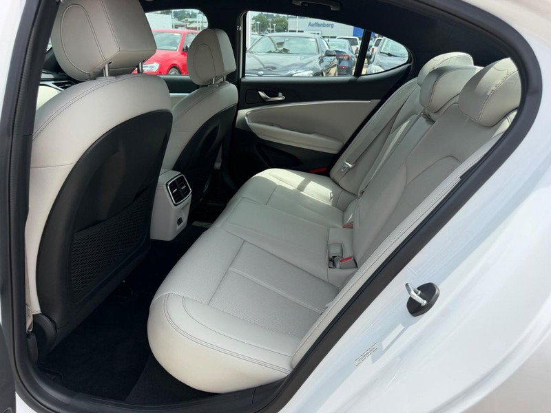 Used 2025 Genesis G70 2.5T AWD/4WD image 8