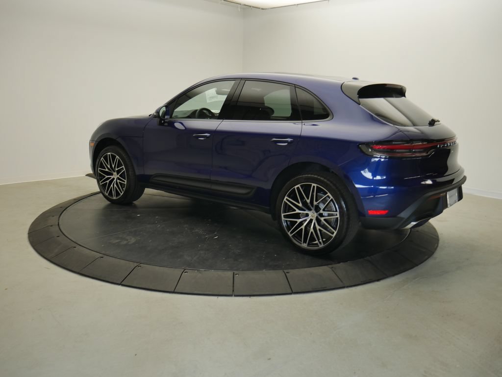 New 2026 Porsche Macan AWD/4WD image 3