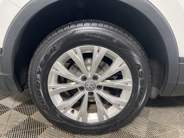 Used 2018 Volkswagen Tiguan S image 13