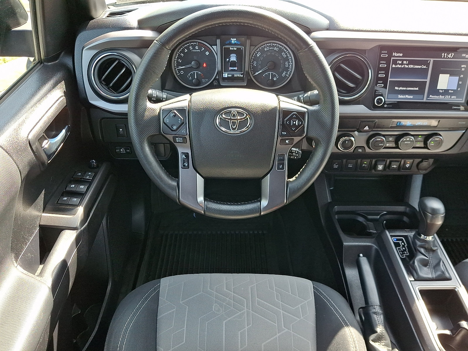 Used 2023 Toyota Tacoma TRD Off-Road w/ Technology Package AWD/4WD image 9