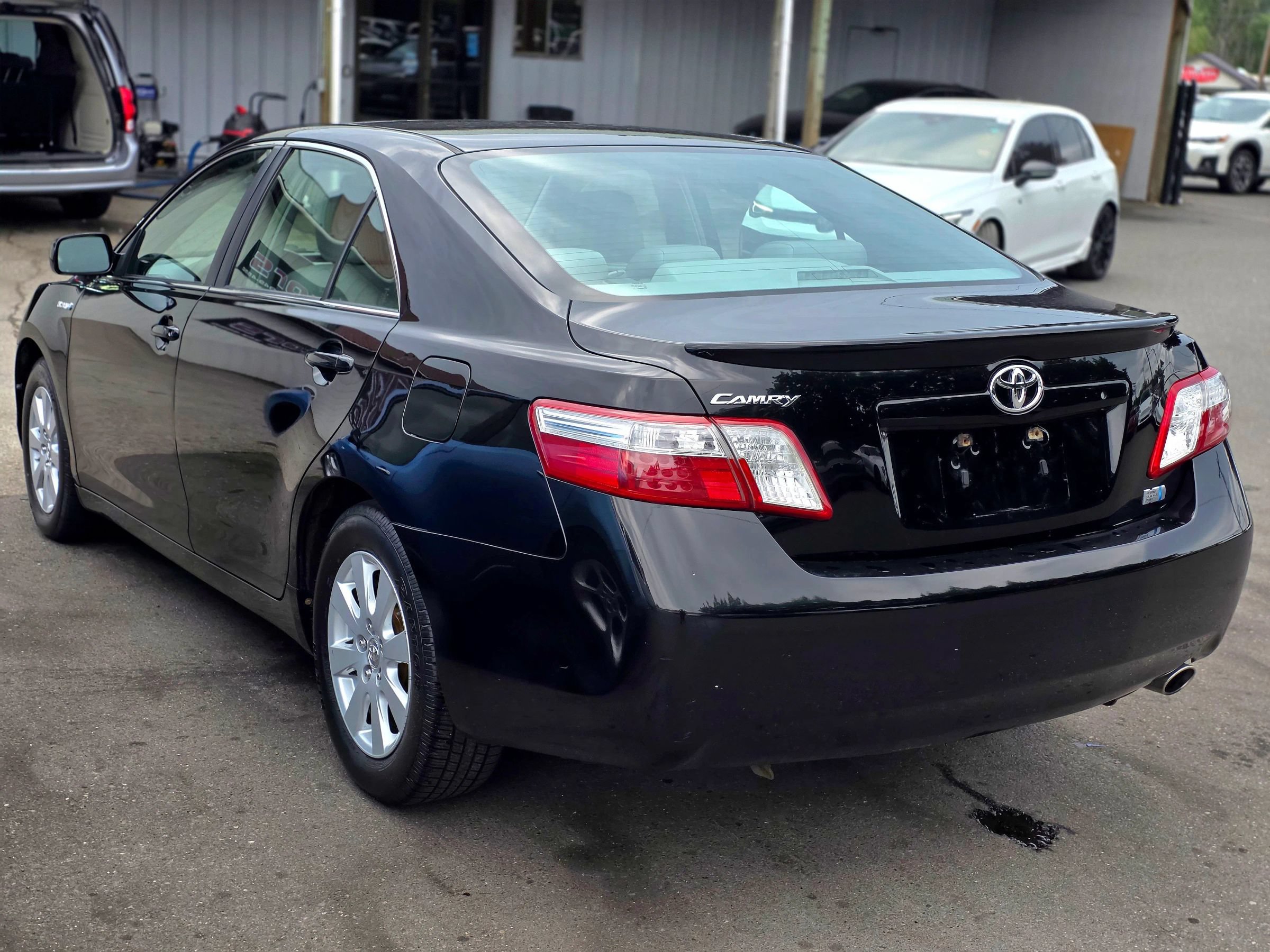 Used 2009 Toyota Camry Hybrid FWD image 3