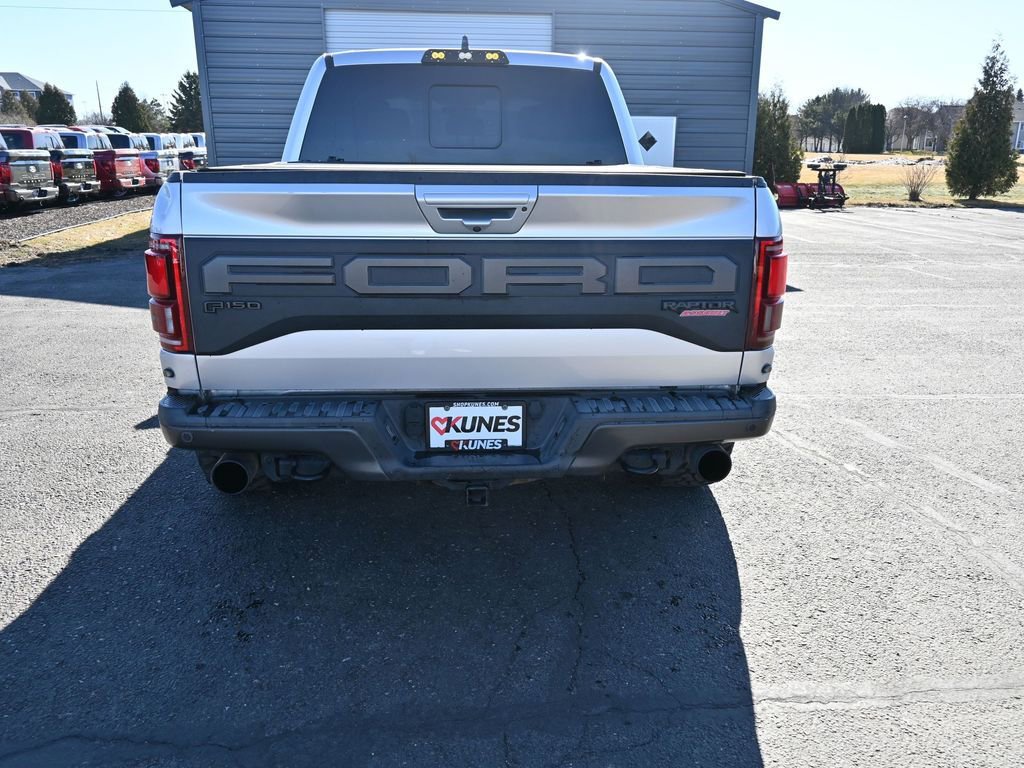 Used 2019 Ford F150 Raptor w/ Equipment Group 802A Luxury image 9