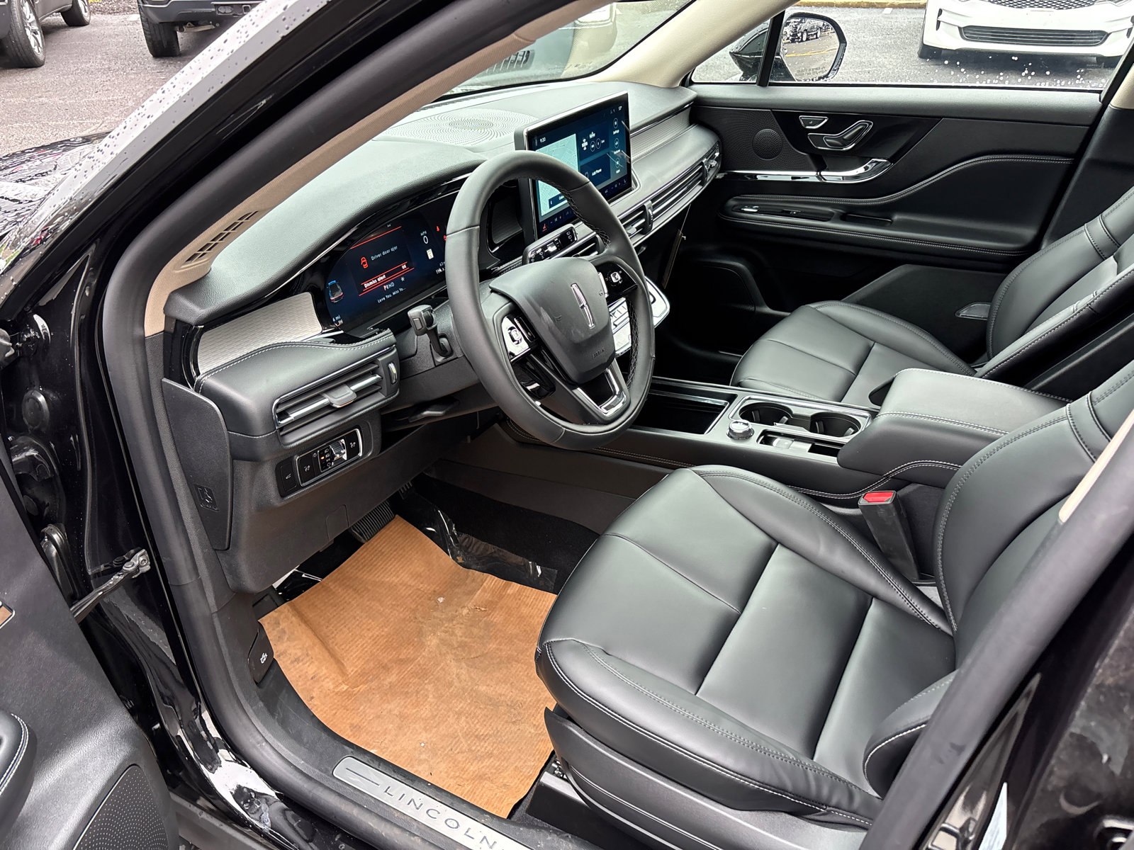 New 2026 Lincoln Corsair Premiere AWD/4WD image 25