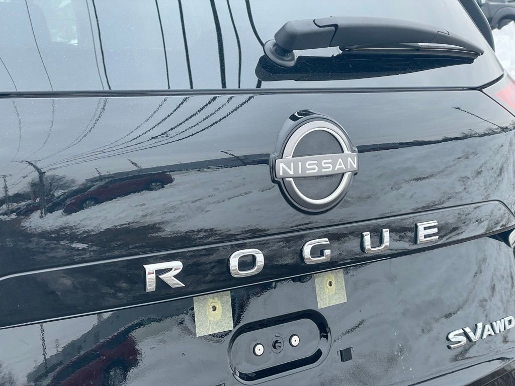 Certified 2022 Nissan Rogue SV FWD image 26