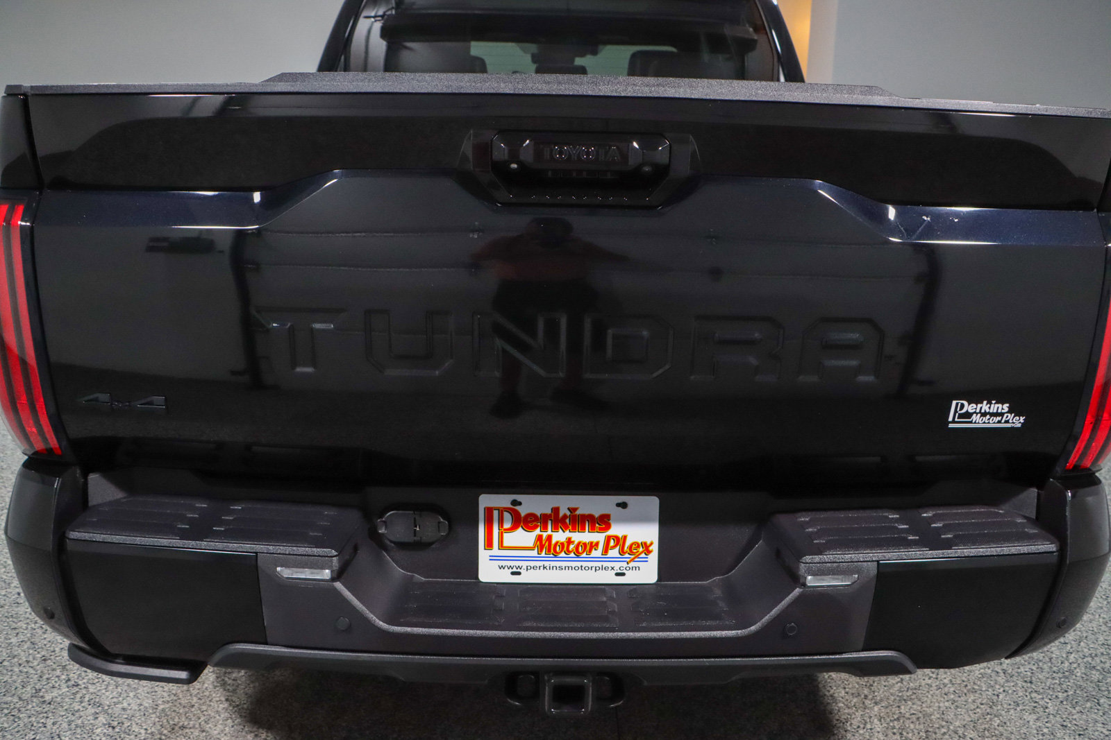 Used 2023 Toyota Tundra Platinum image 8