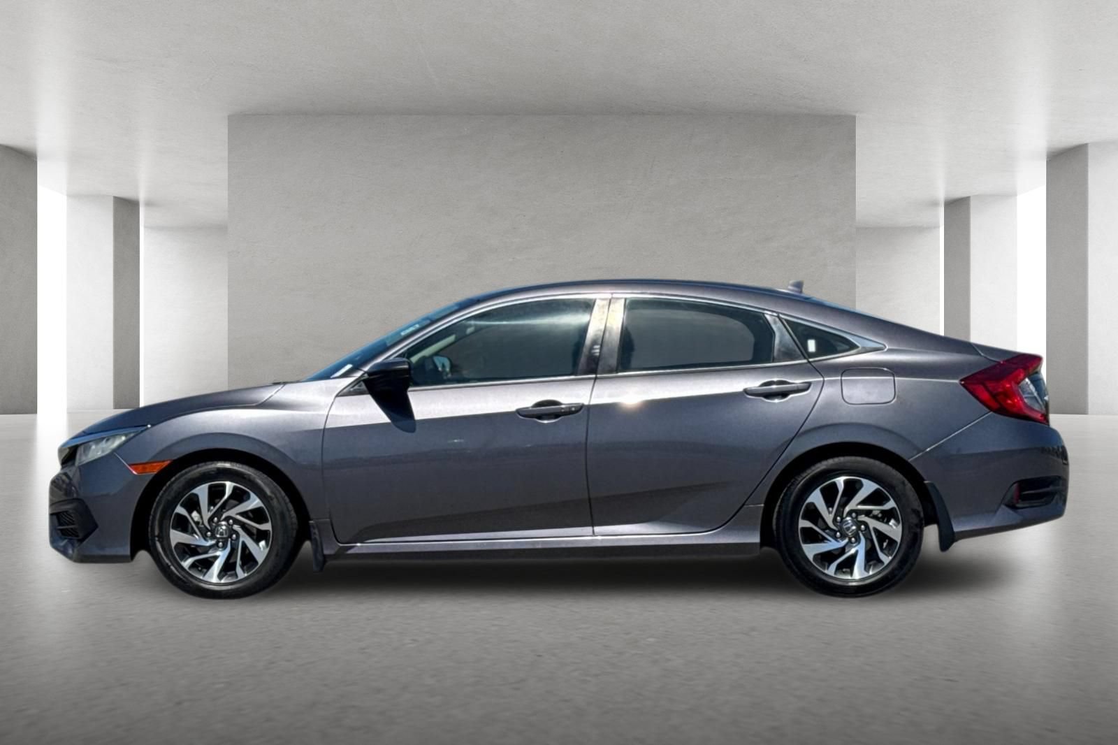 Used 2018 Honda Civic EX image 7