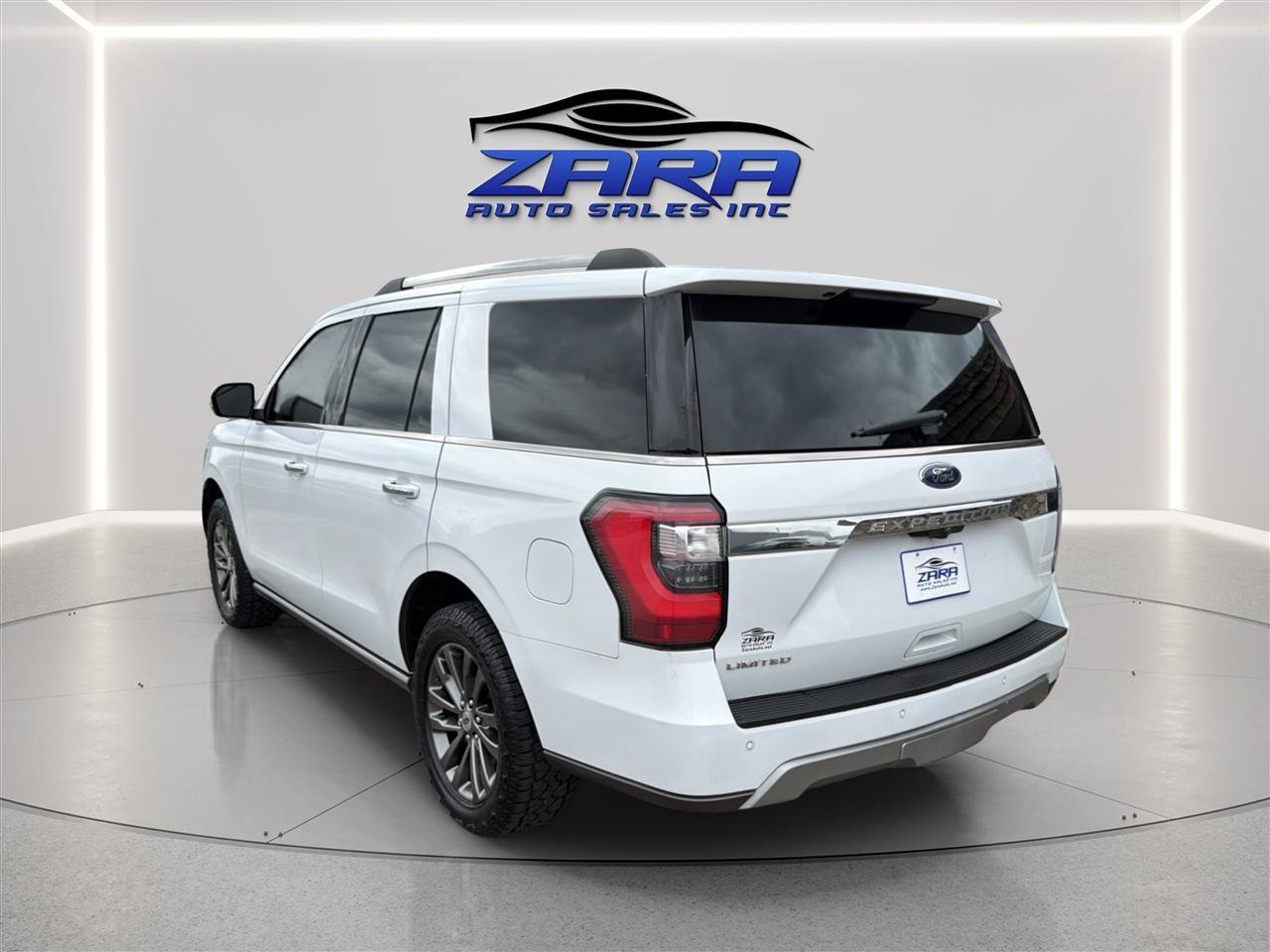 Used 2020 Ford Expedition Limited AWD/4WD image 5