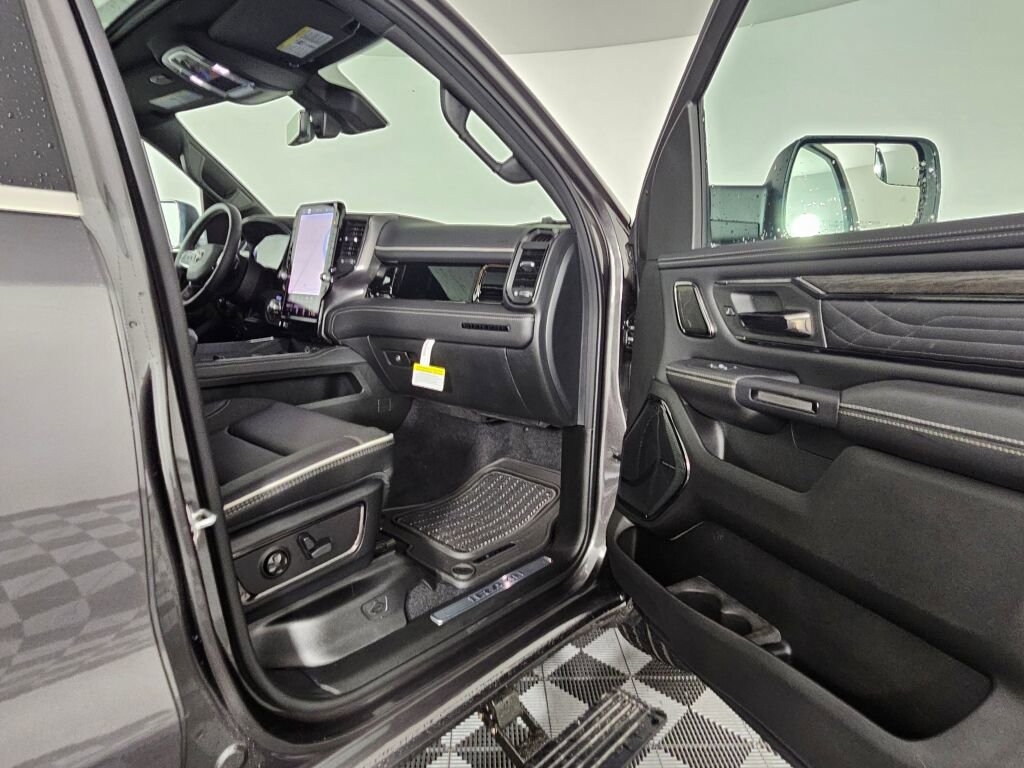 New 2026 RAM 1500 Limited image 38