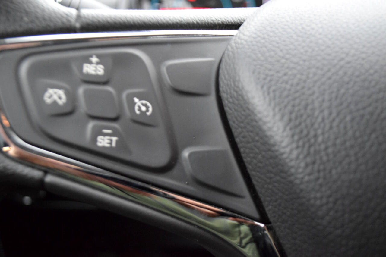 Used 2018 Chevrolet Cruze LT w/ Convenience Package image 24