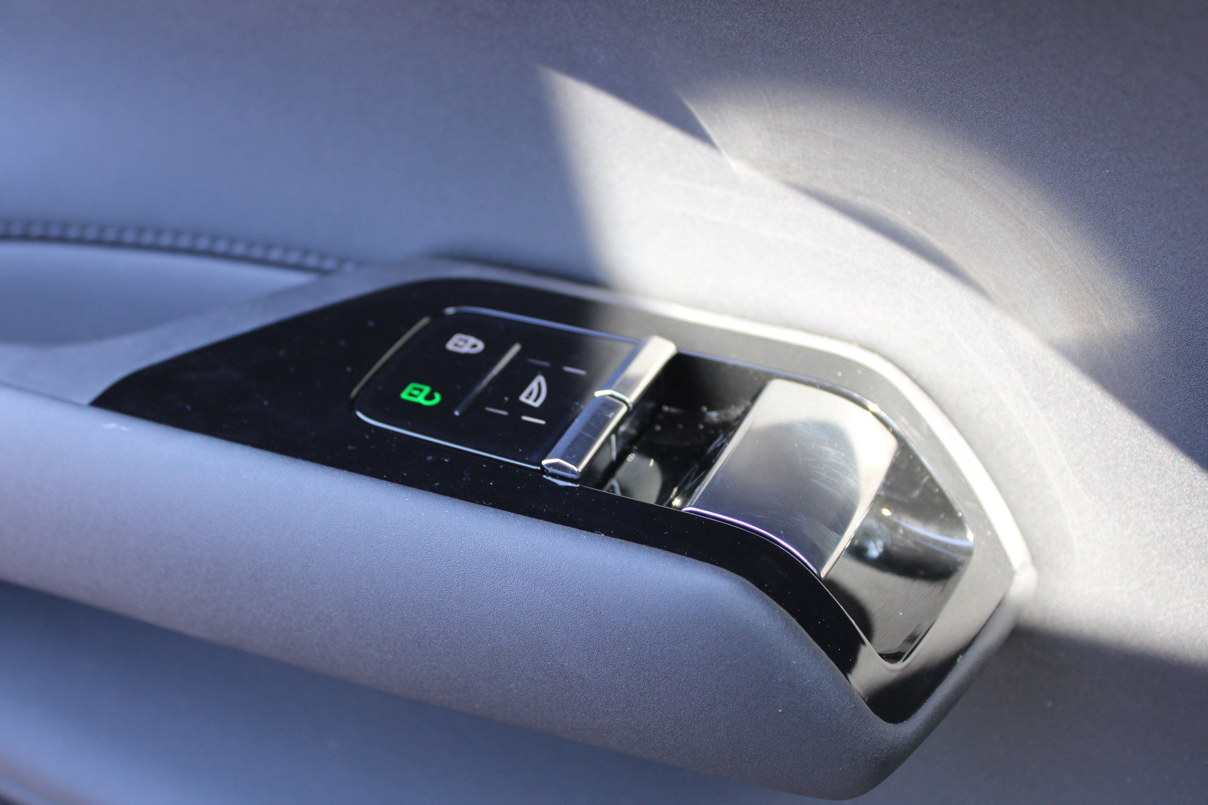 New 2025 Volvo EX90 Ultra image 50