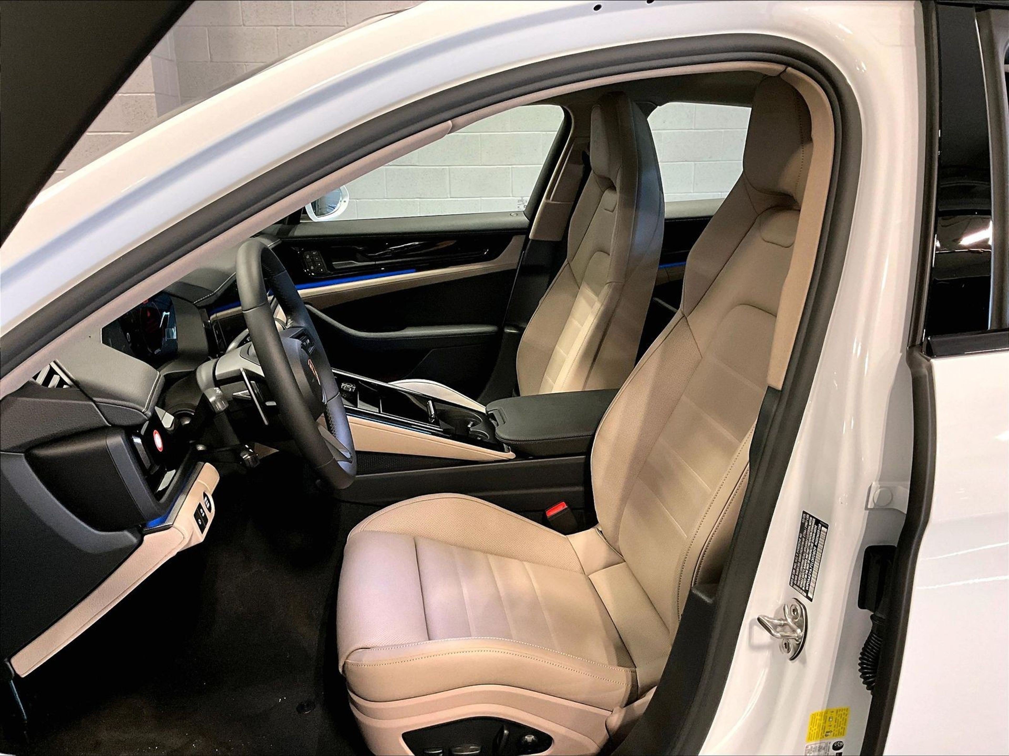 New 2026 Porsche Panamera 4 AWD/4WD image 5