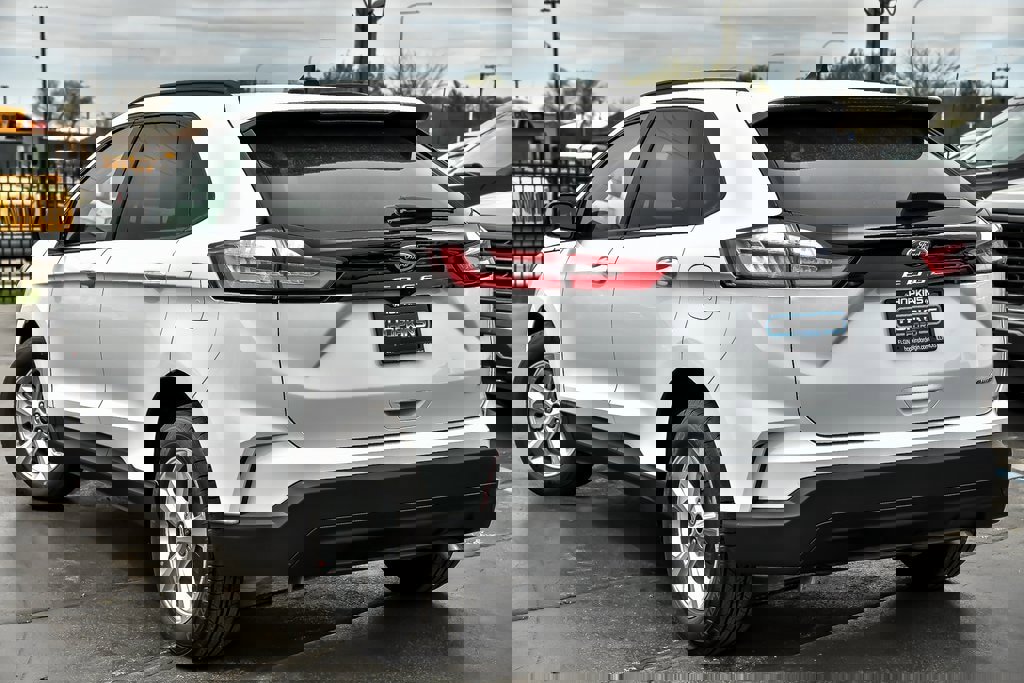 New 2024 Ford Edge SE image 26