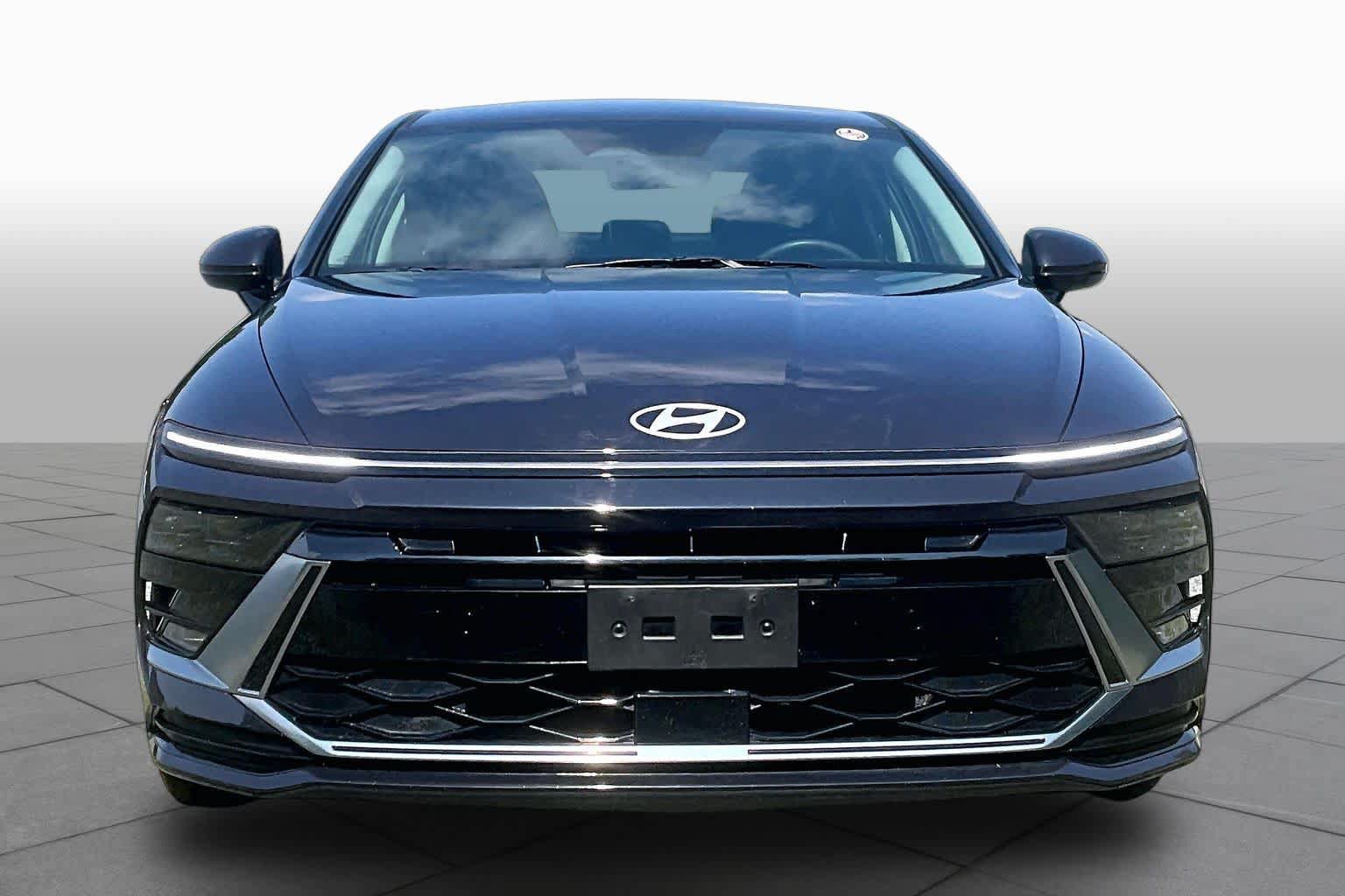 Used 2025 Hyundai Sonata SEL FWD image 4