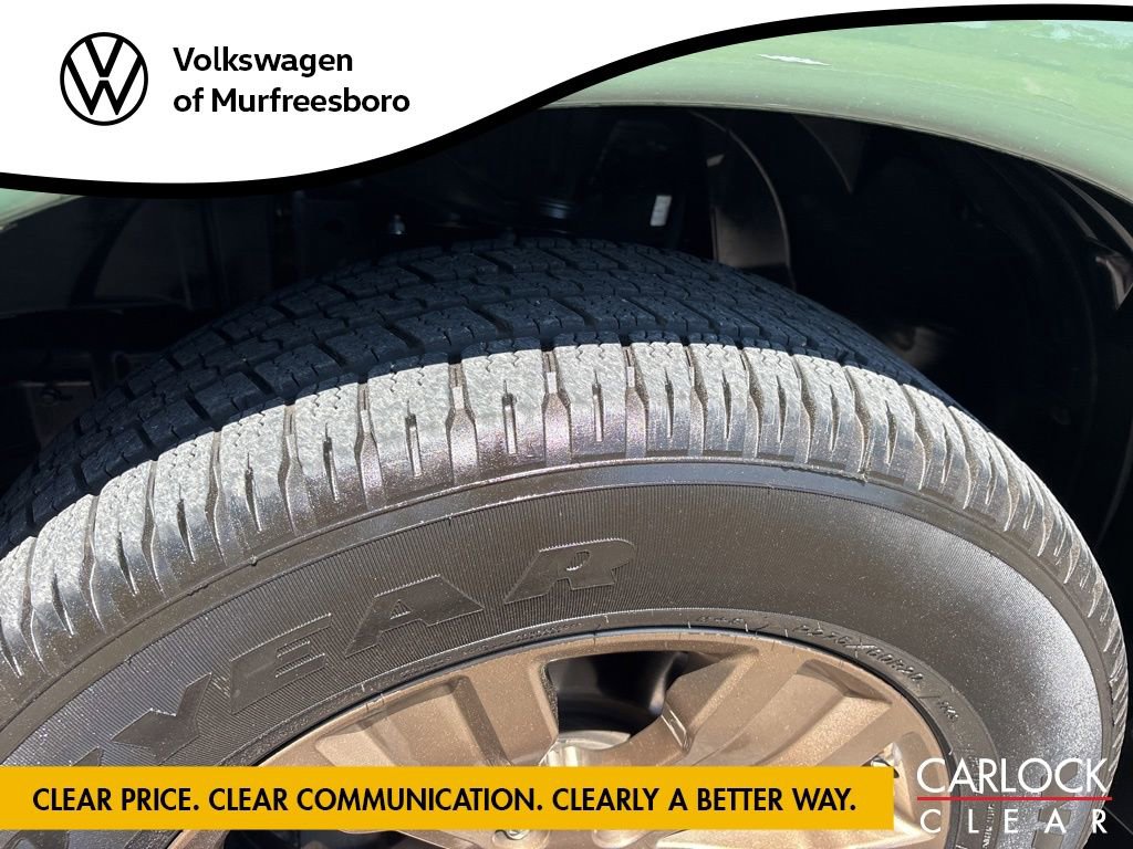 Used 2024 Nissan Titan SV w/ SV Bronze Edition Package image 9