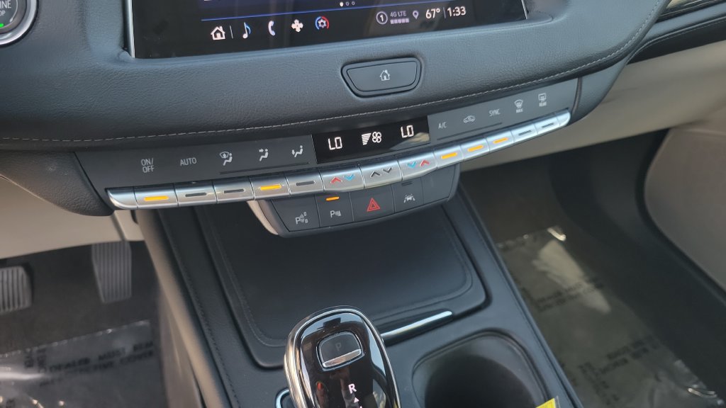 Used 2023 Cadillac XT4 Premium Luxury w/ Enhanced Visibility Package FWD image 15