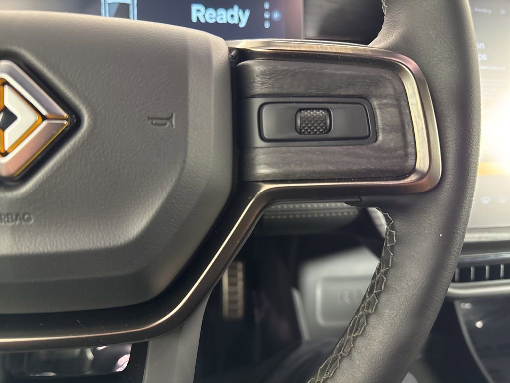 Used 2023 Rivian R1T Adventure image 33