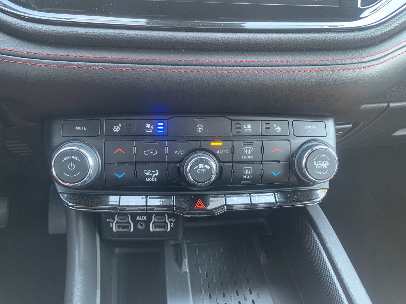 Used 2025 Dodge Durango R/T AWD/4WD image 26