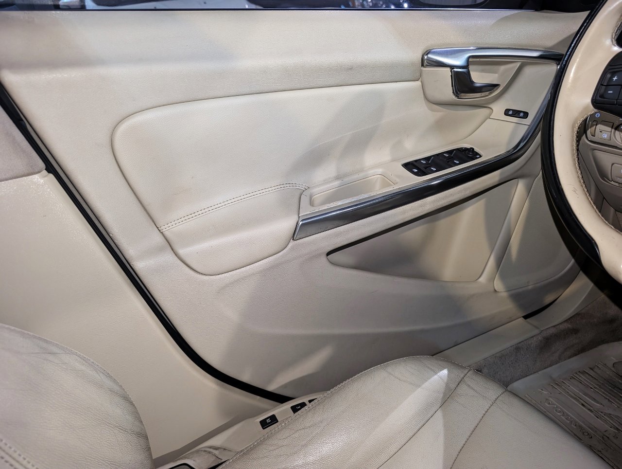 Used 2015 Volvo S60 T5 Premier FWD image 32