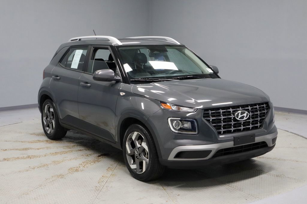 Used 2025 Hyundai Venue SEL