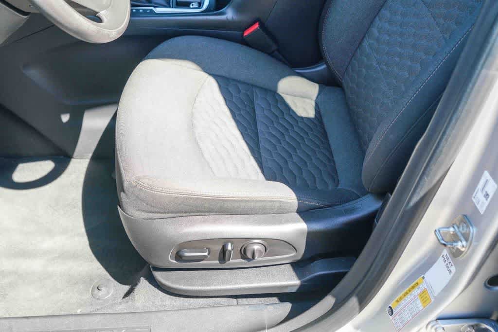 Used 2020 Chevrolet Equinox LT FWD image 14