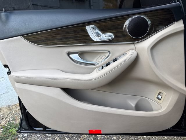 Used 2018 Mercedes-Benz C 300 Sedan image 22