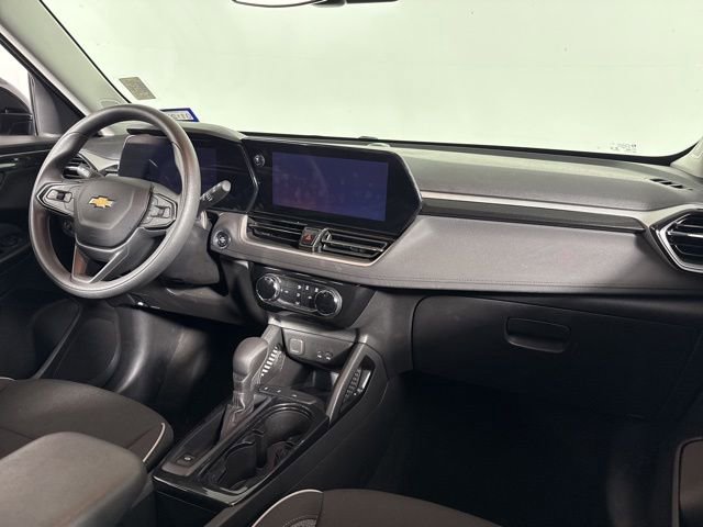 Used 2025 Chevrolet TrailBlazer LT image 17