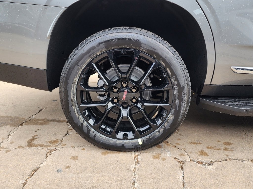 New 2026 GMC Yukon Elevation image 57