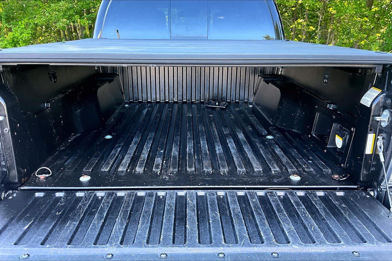 Used 2021 Toyota Tacoma Limited AWD/4WD image 31