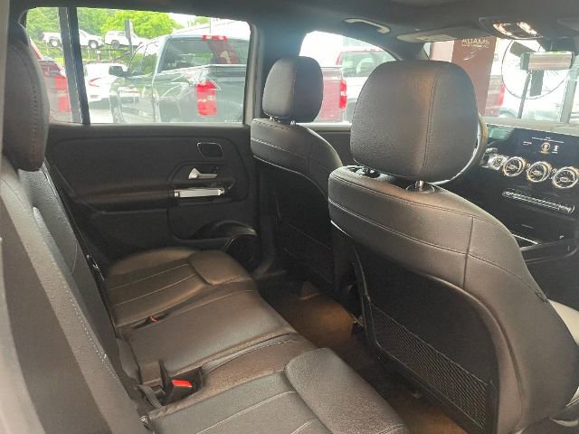 Used 2021 Mercedes-Benz GLB 250 w/ Premium Package image 27