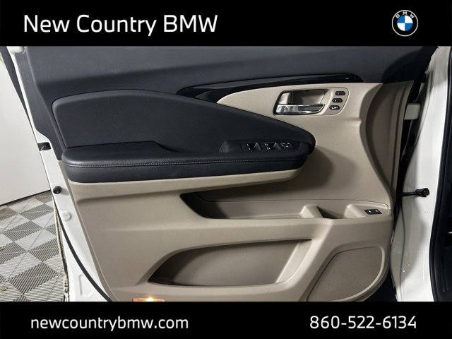 Used 2017 Honda Pilot Elite image 10