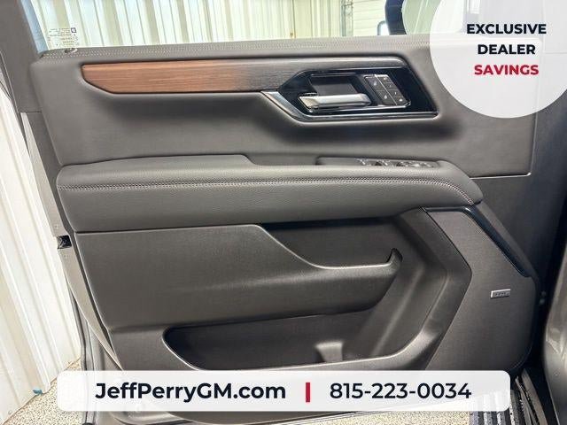 New 2026 GMC Yukon Denali w/ Denali Reserve Package AWD/4WD image 8