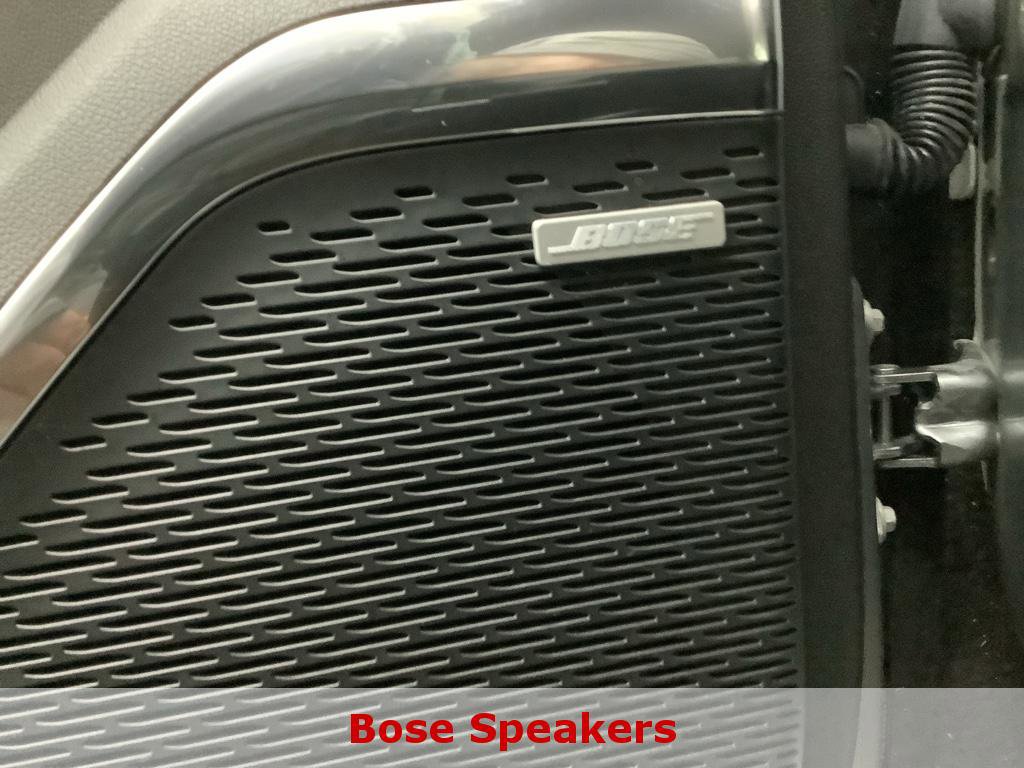 Used 2025 GMC Acadia Elevation image 14