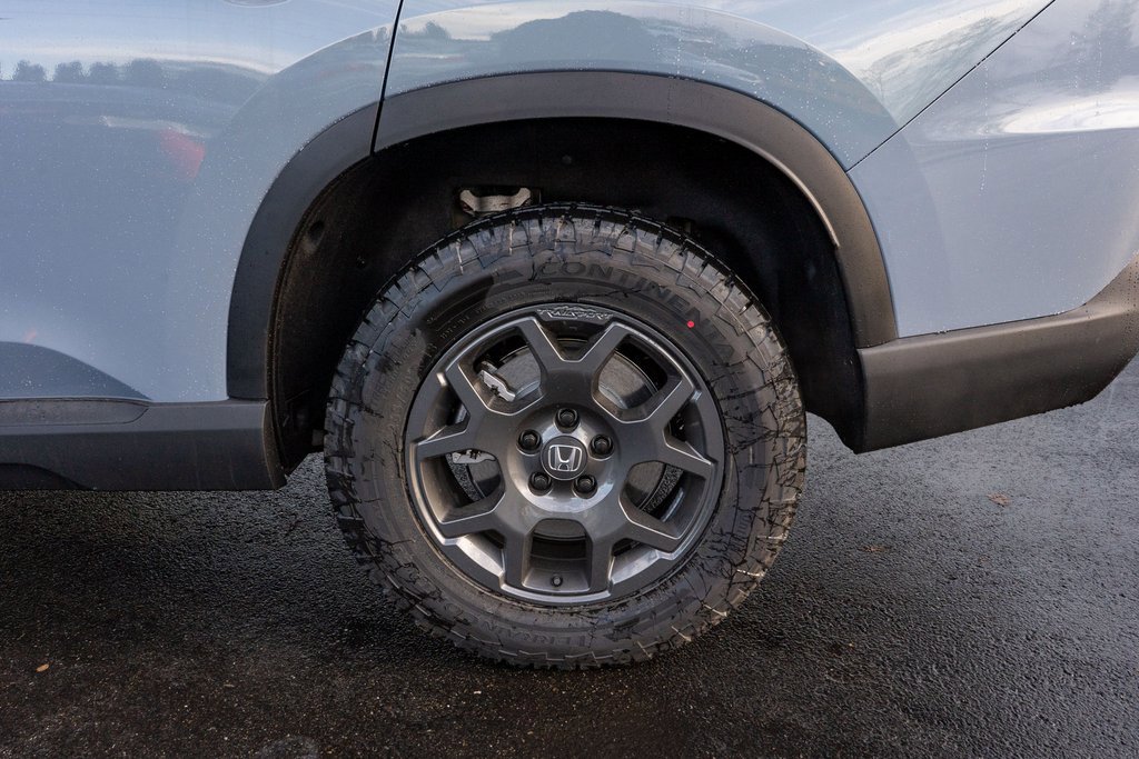 New 2025 Honda Pilot TrailSport image 10