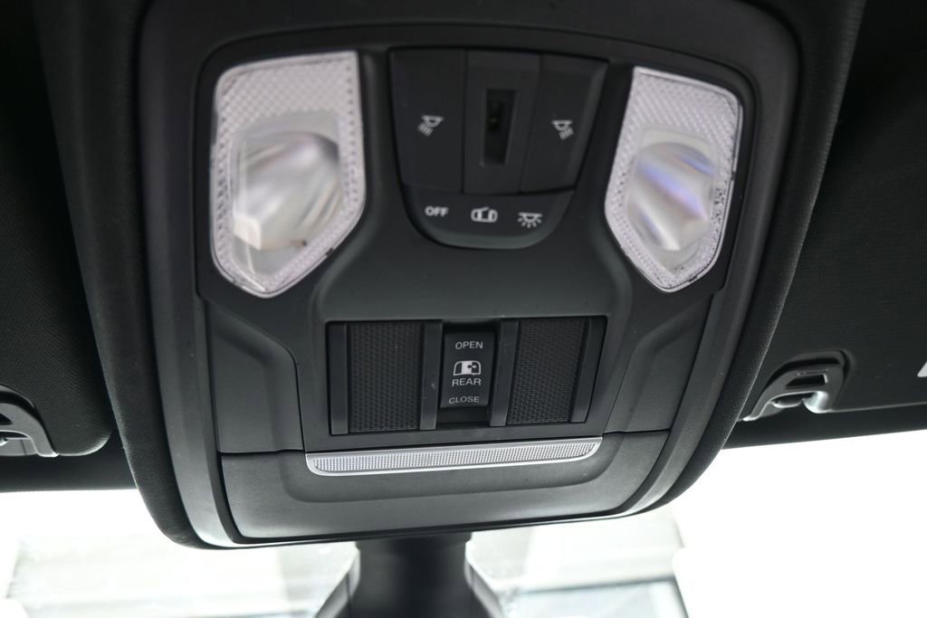 Used 2019 RAM 1500 Big Horn RWD image 28