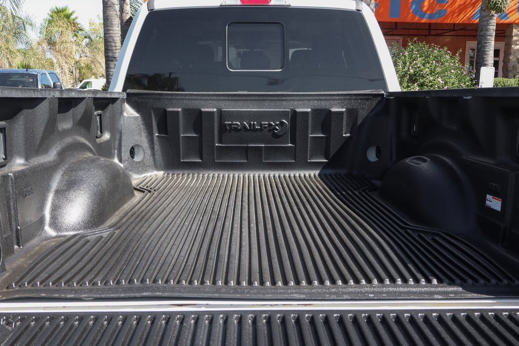 Used 2021 Ford F250 Lariat w/ Lariat Value Package AWD/4WD image 9