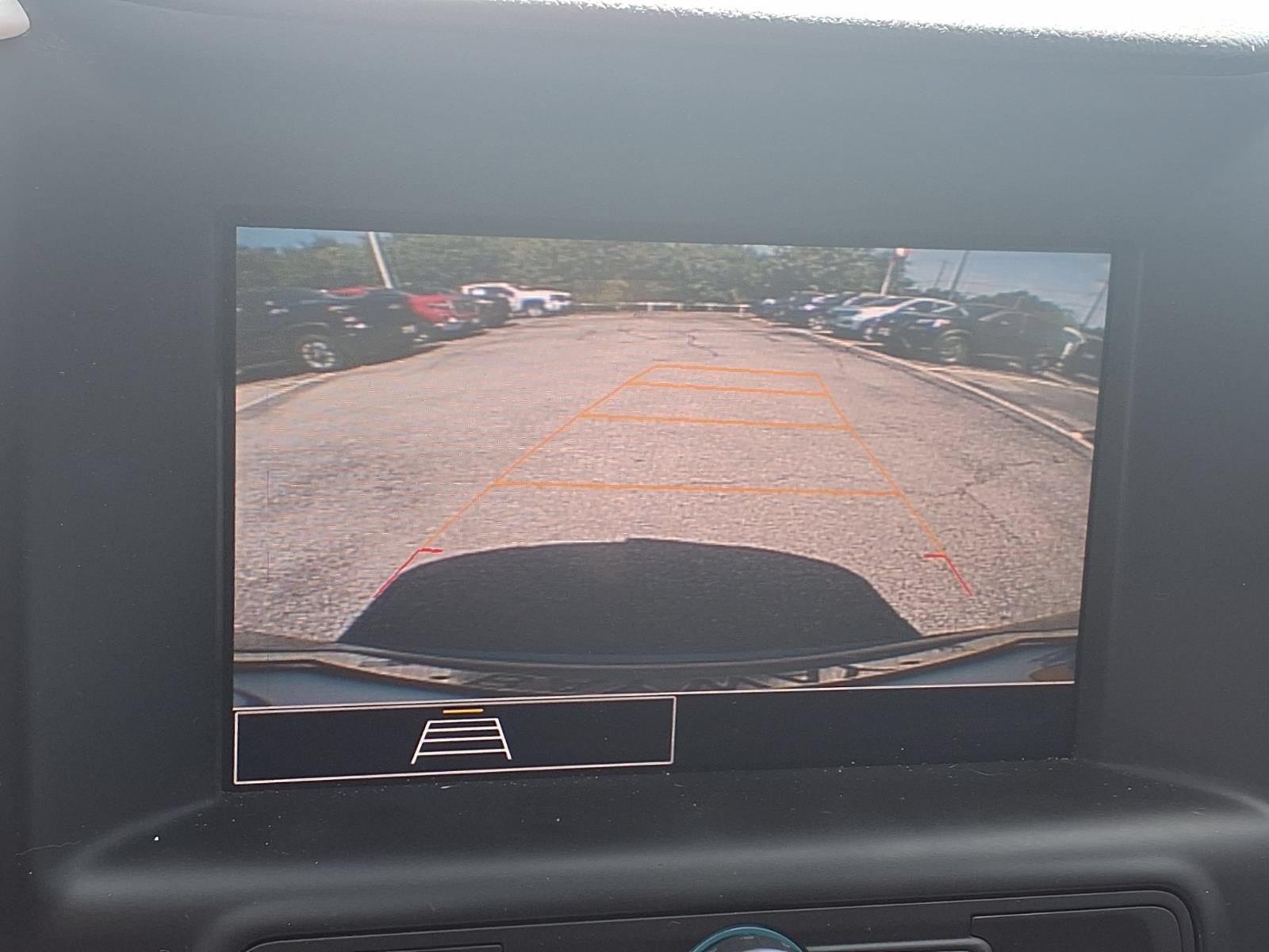Used 2024 GMC Terrain SLE FWD image 4